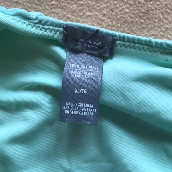 Aerie one piece - Picture 3 of 4